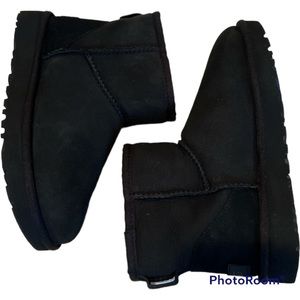UGG Classic Mini II genuine shearling lined suede bootie black 5